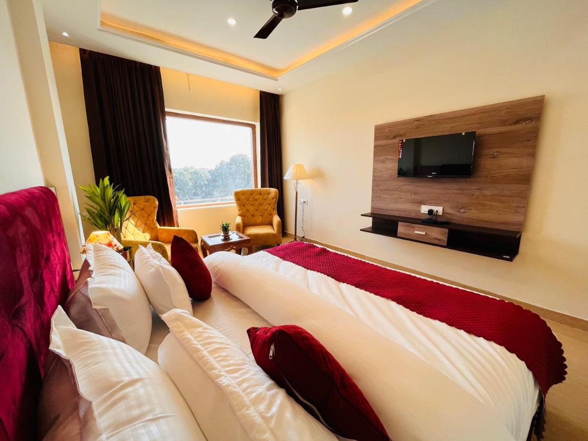 Ganges Blossam - A Four Star Luxury Hotel & Resort Харидвар Экстерьер фото